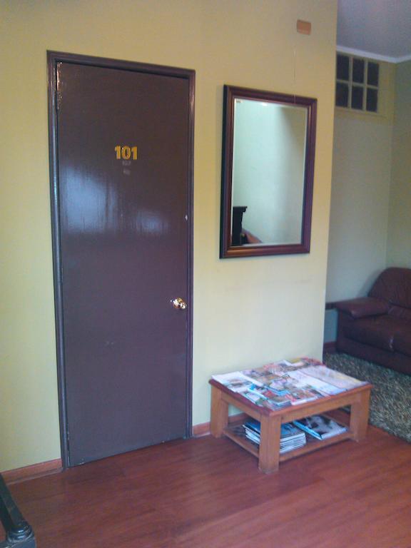 Hostal Barrio Italia ซานติอาโก ภายนอก รูปภาพ
